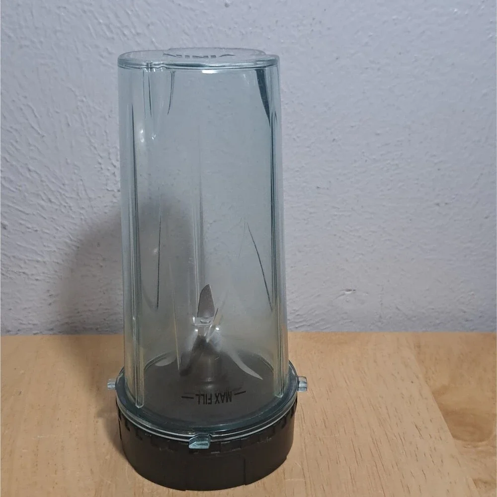 2 16 oz Ninja Single Serve Blender Cups with Blender Lid Blade
